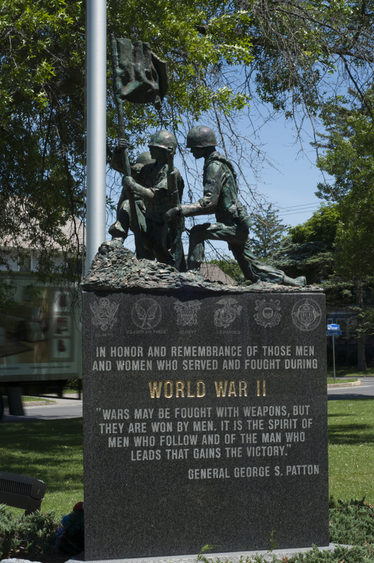 Photograph of World War I/World War II/Korean War Monument - AO-00130-003.jpg