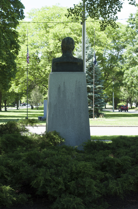 Photograph of George E. Dunham Memorial Statue - AO-00131-006.jpg